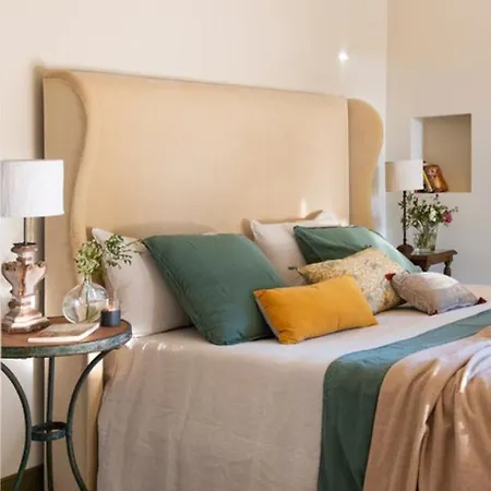 Casi House Bed and breakfast Parlava