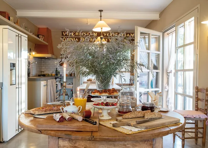 Alojamento de Acomodação e Pequeno-almoço Casi House Parlava