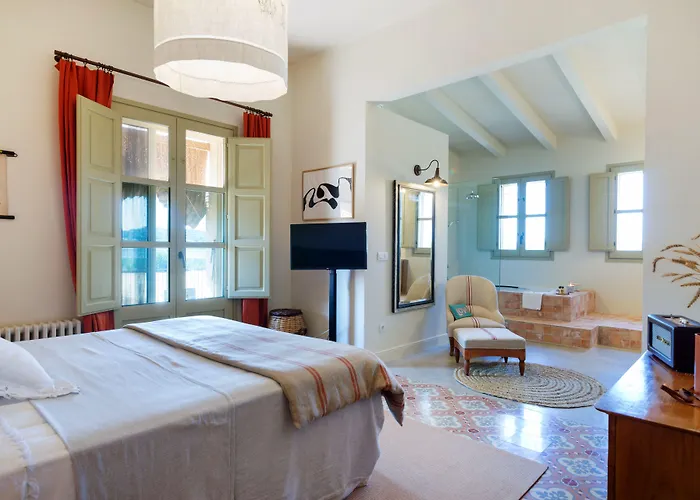 Alojamento de Acomodação e Pequeno-almoço Casi House 4*