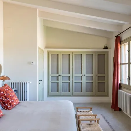 Casi House Bed and breakfast Parlava